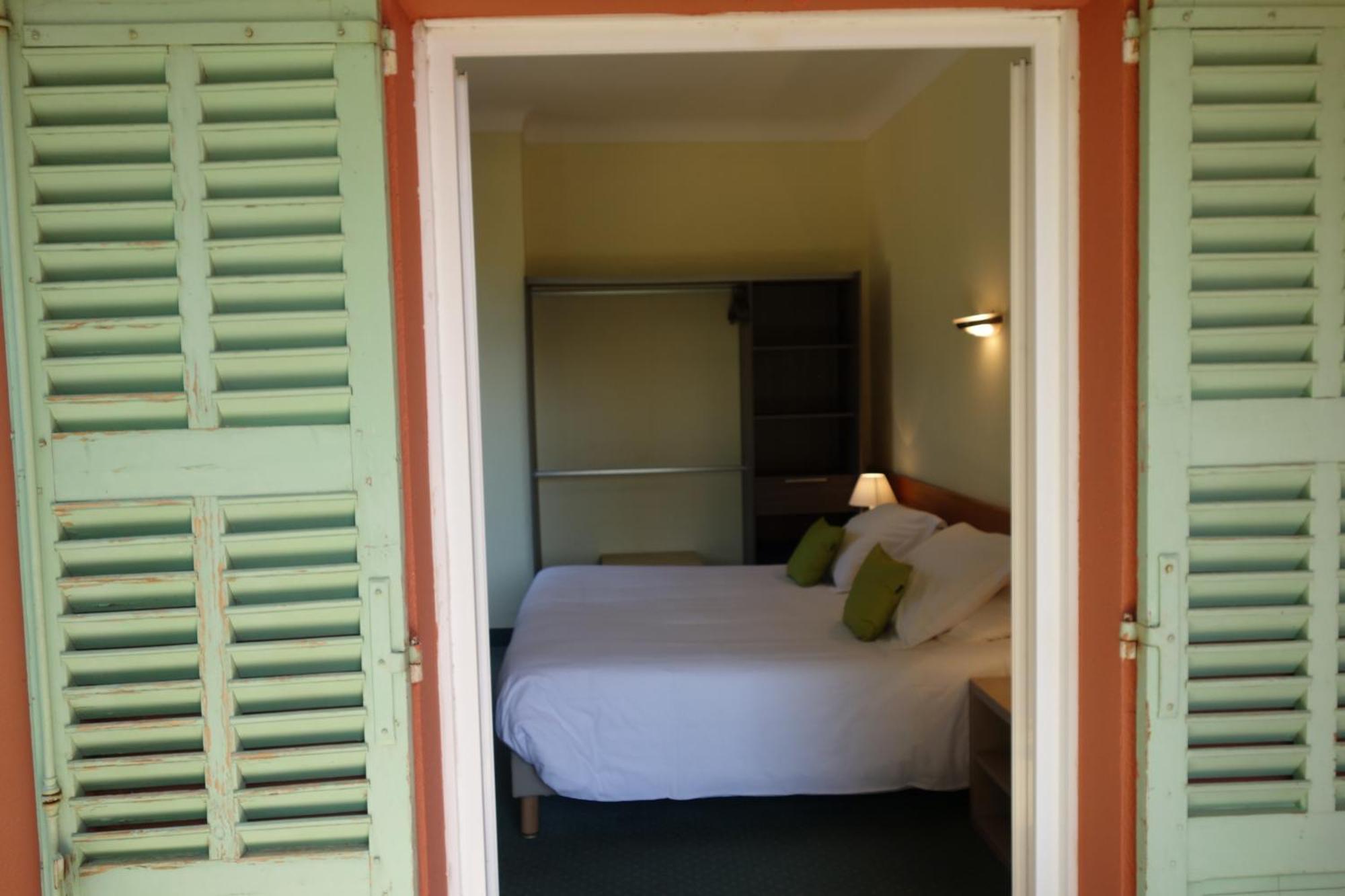 Hotel Le Prejoly Saint-Vallier-de-Thiey Room photo
