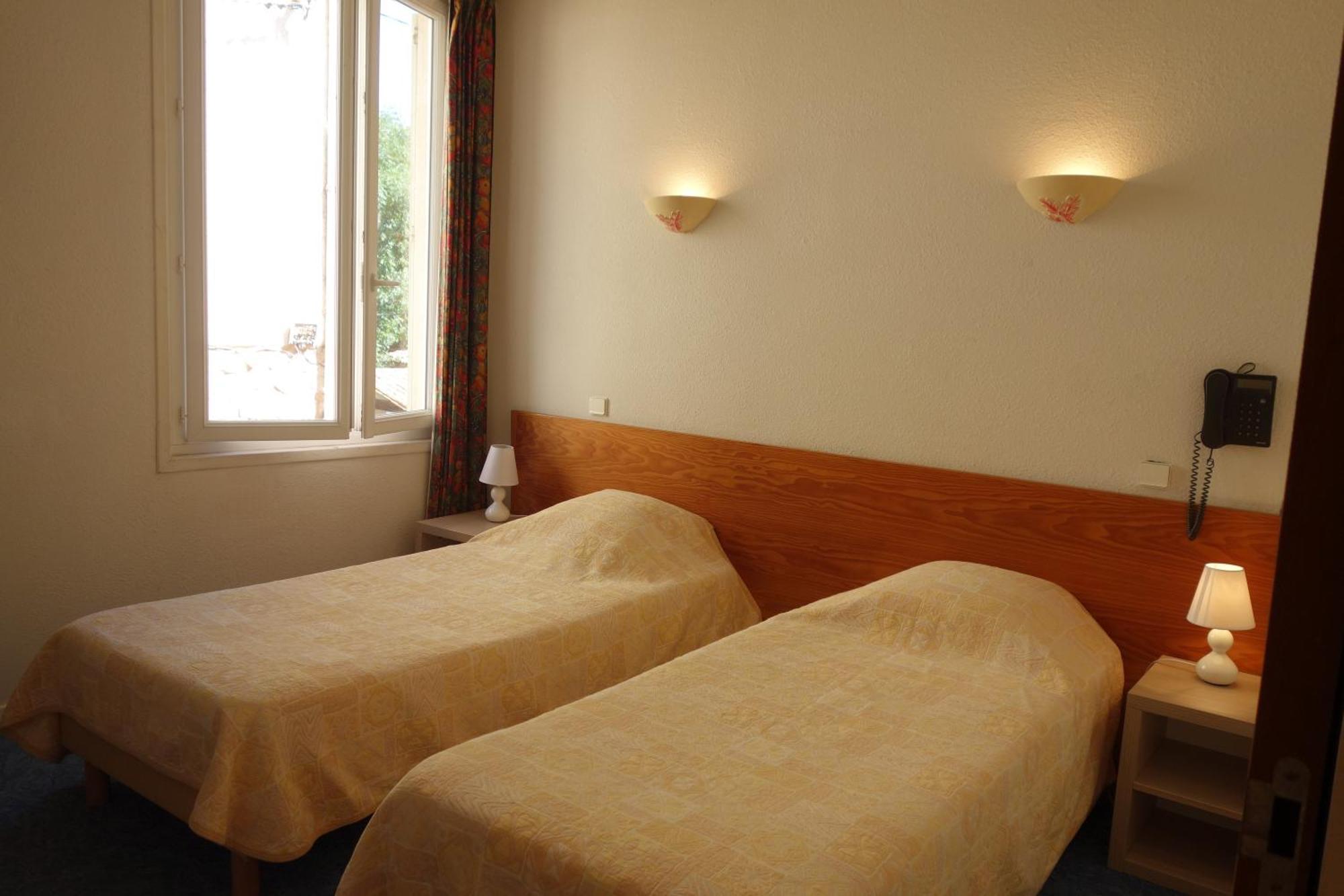 Hotel Le Prejoly Saint-Vallier-de-Thiey Room photo