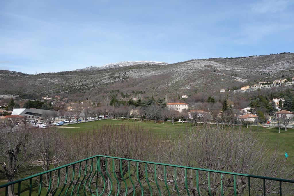 Hotel Le Prejoly Saint-Vallier-de-Thiey Exterior photo