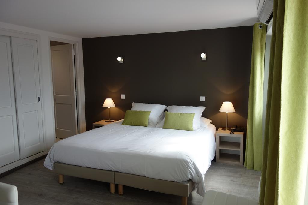Hotel Le Prejoly Saint-Vallier-de-Thiey Exterior photo
