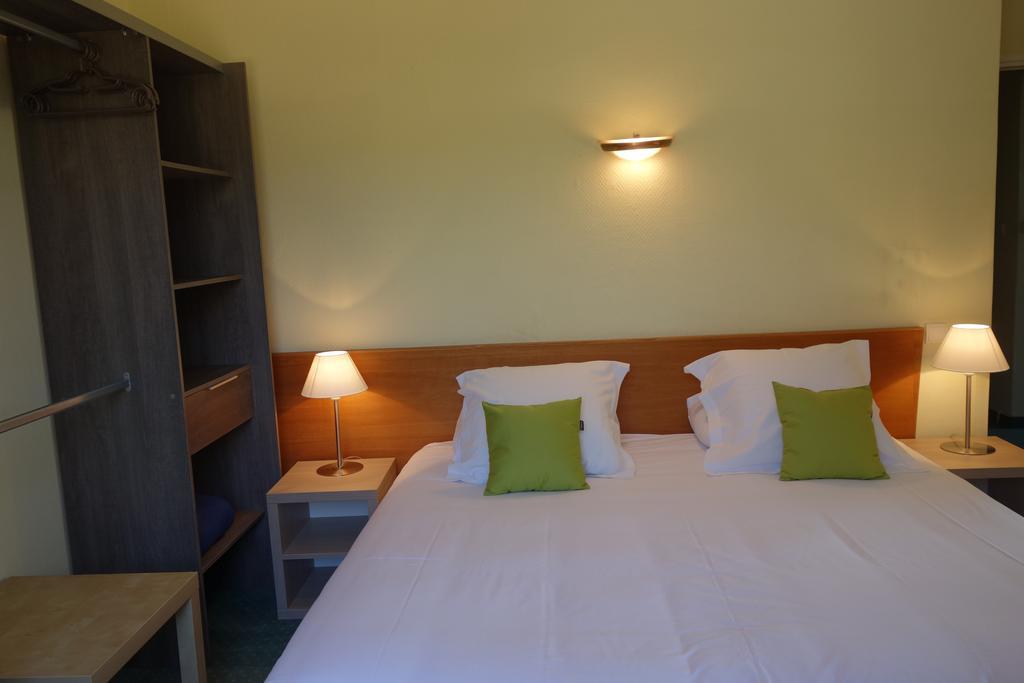 Hotel Le Prejoly Saint-Vallier-de-Thiey Exterior photo